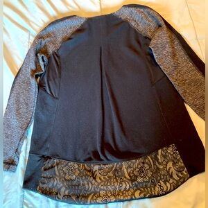 Lululemon black running long sleeve with reflective back